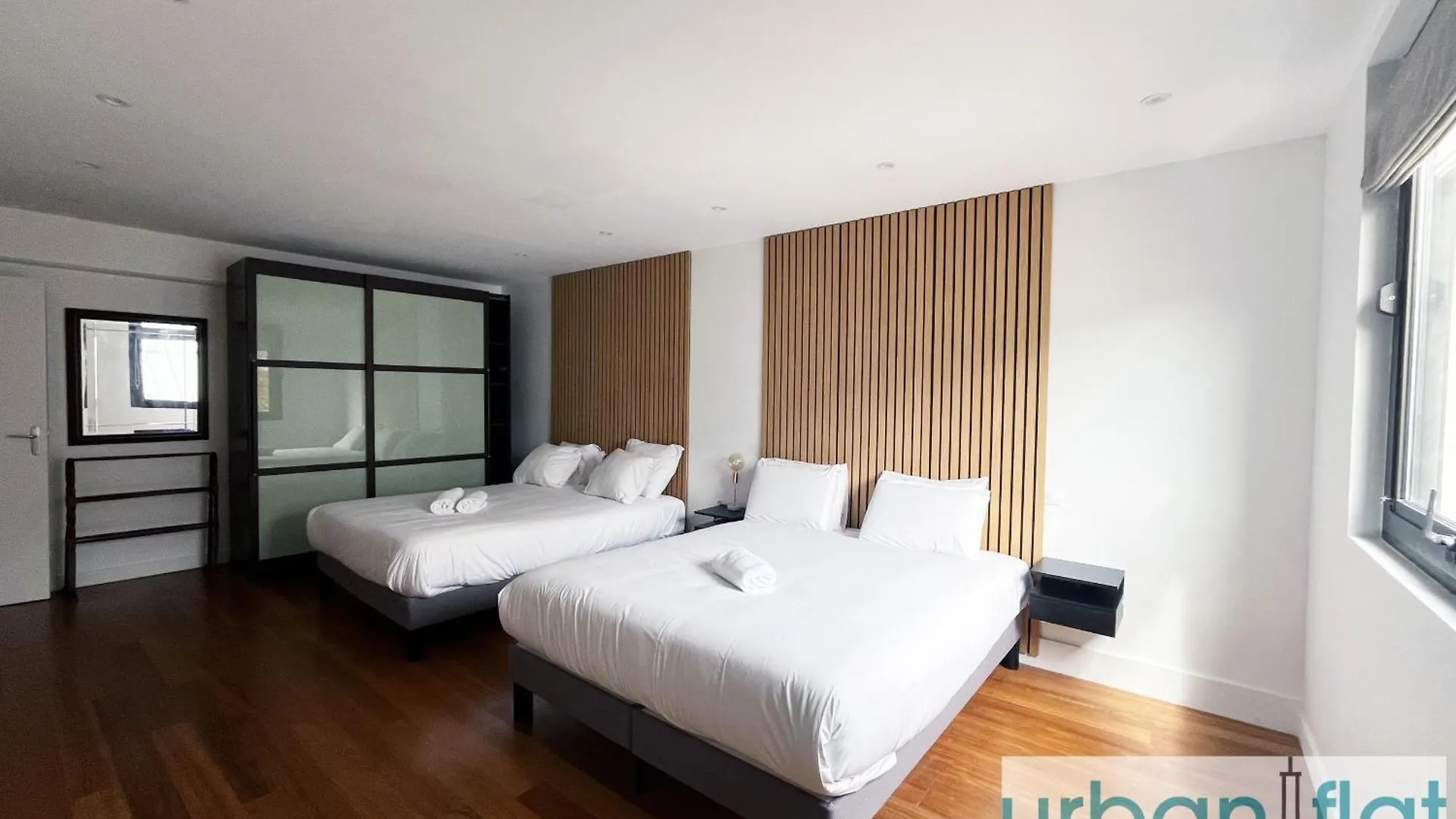 Urban Flat 168 - Spacious 1-Bedroom Apartment In Paris France