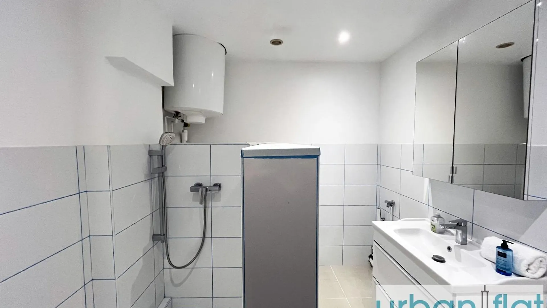 Urban Flat 168 - Spacious 1-Bedroom Apartment In Paris 0*,