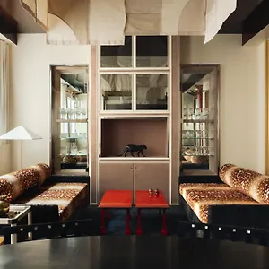 Pied A Terre Oberkampf Parigi